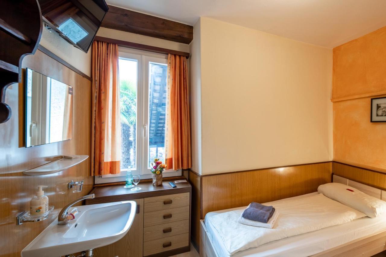 Albergo Pensione San Giorgio Losone Buitenkant foto